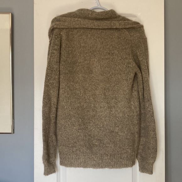 Forever21 contemporary beige and black knitted wrap around sweater - Picture 2 of 4